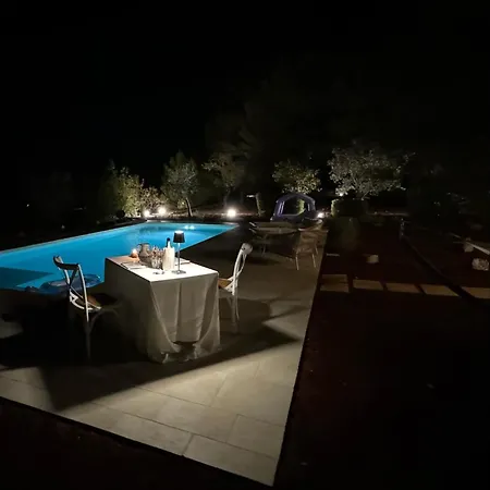 New Vittoria With Privatepool *