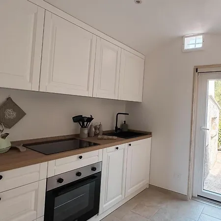 Holiday home New Vittoria With Privatepool
